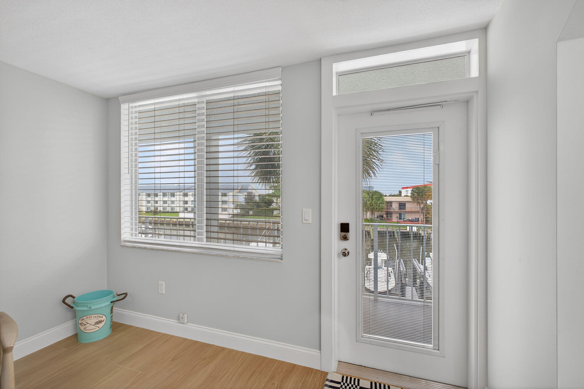 PARADISE VILLAS CONDO - Residential