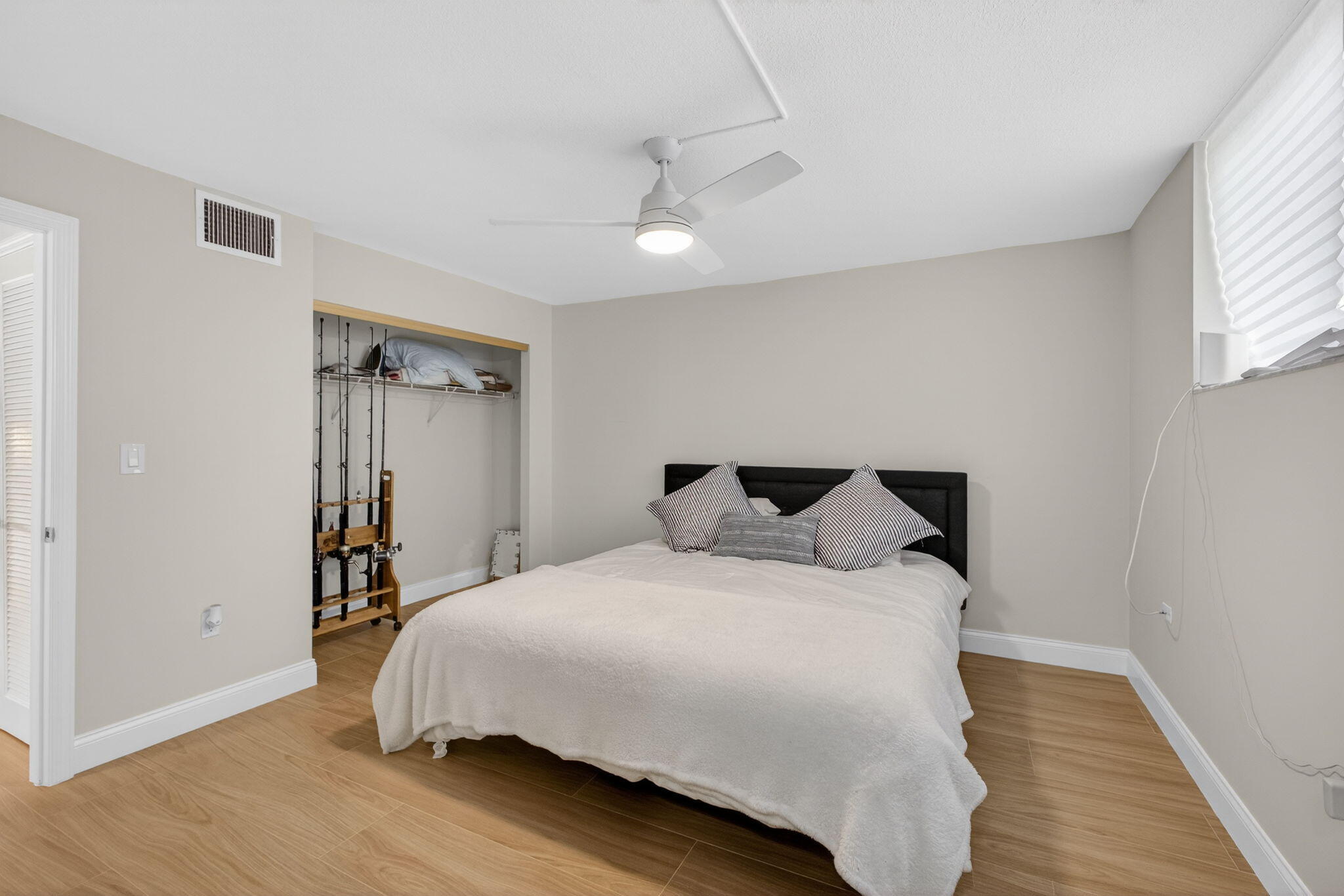 PARADISE VILLAS CONDO - Residential