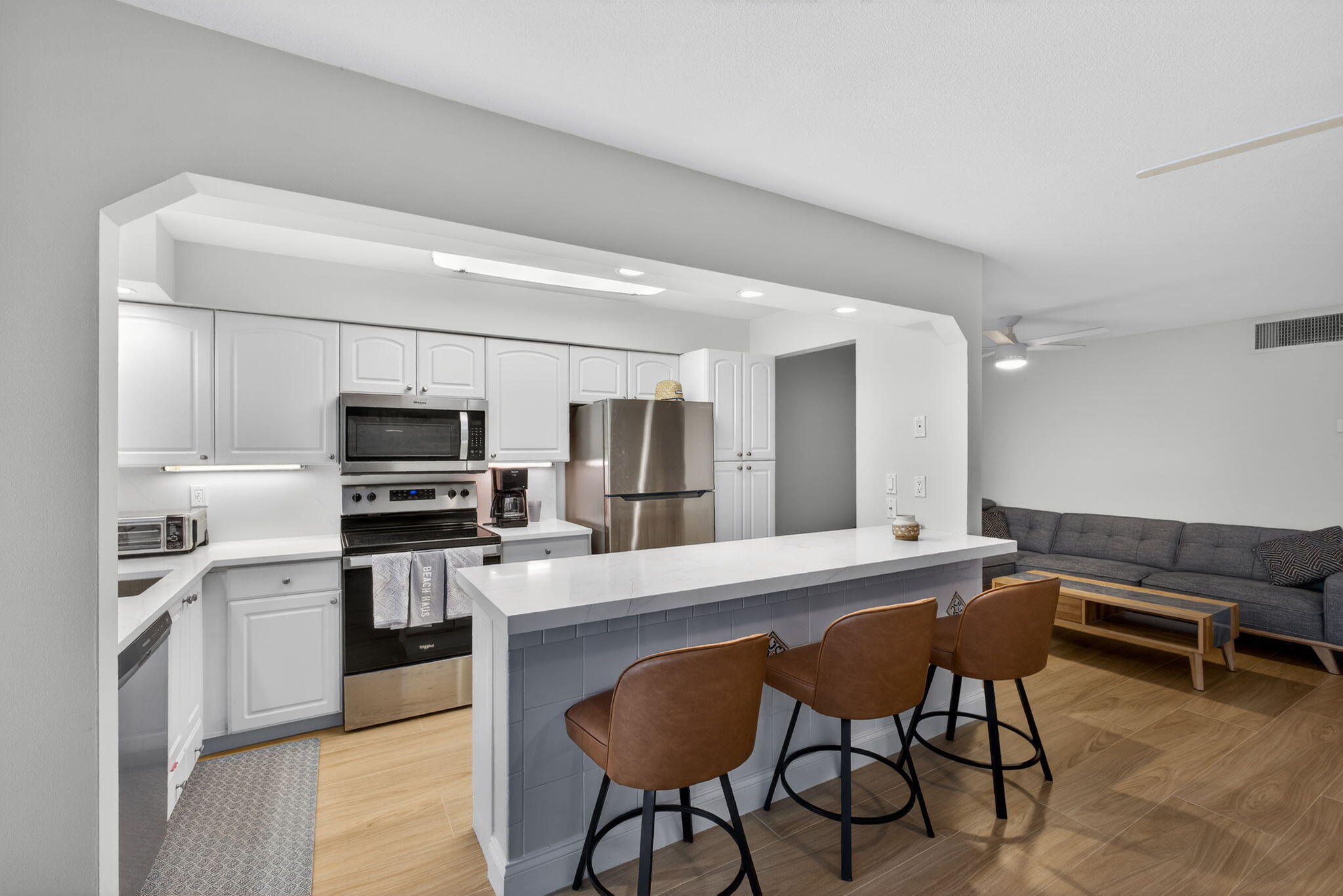 PARADISE VILLAS CONDO - Residential