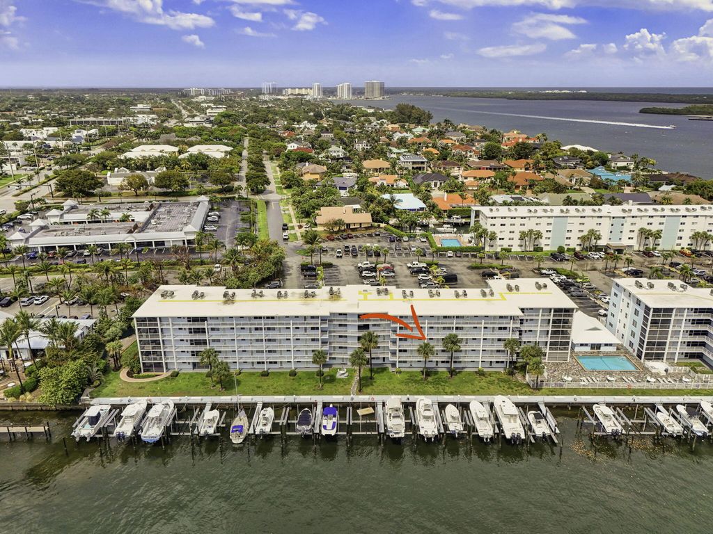 Photo of 108 Paradise Harbour Boulevard #305, North Palm Beach, FL 33408 (MLS # B26003998)