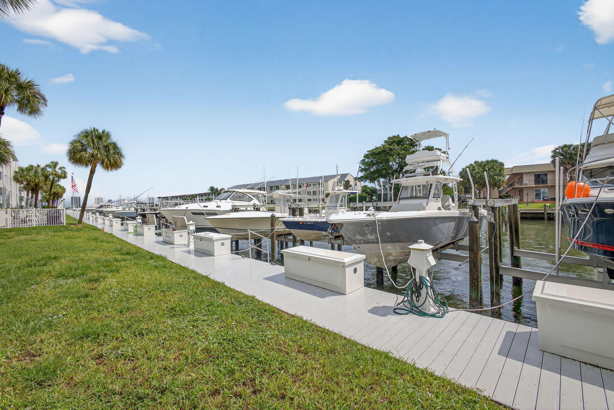 PARADISE VILLAS CONDO - Residential