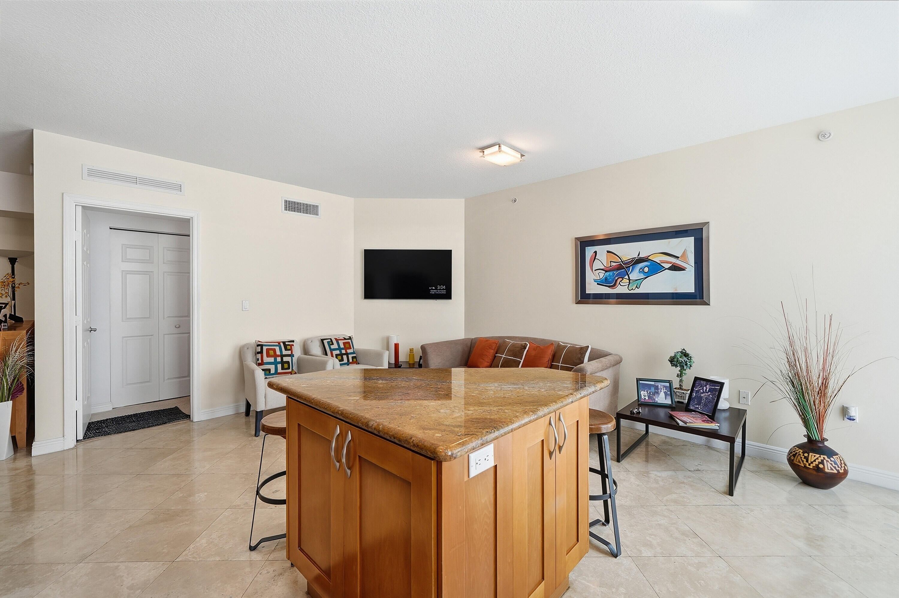 DUO CONDOMINIUM EAST - Residential