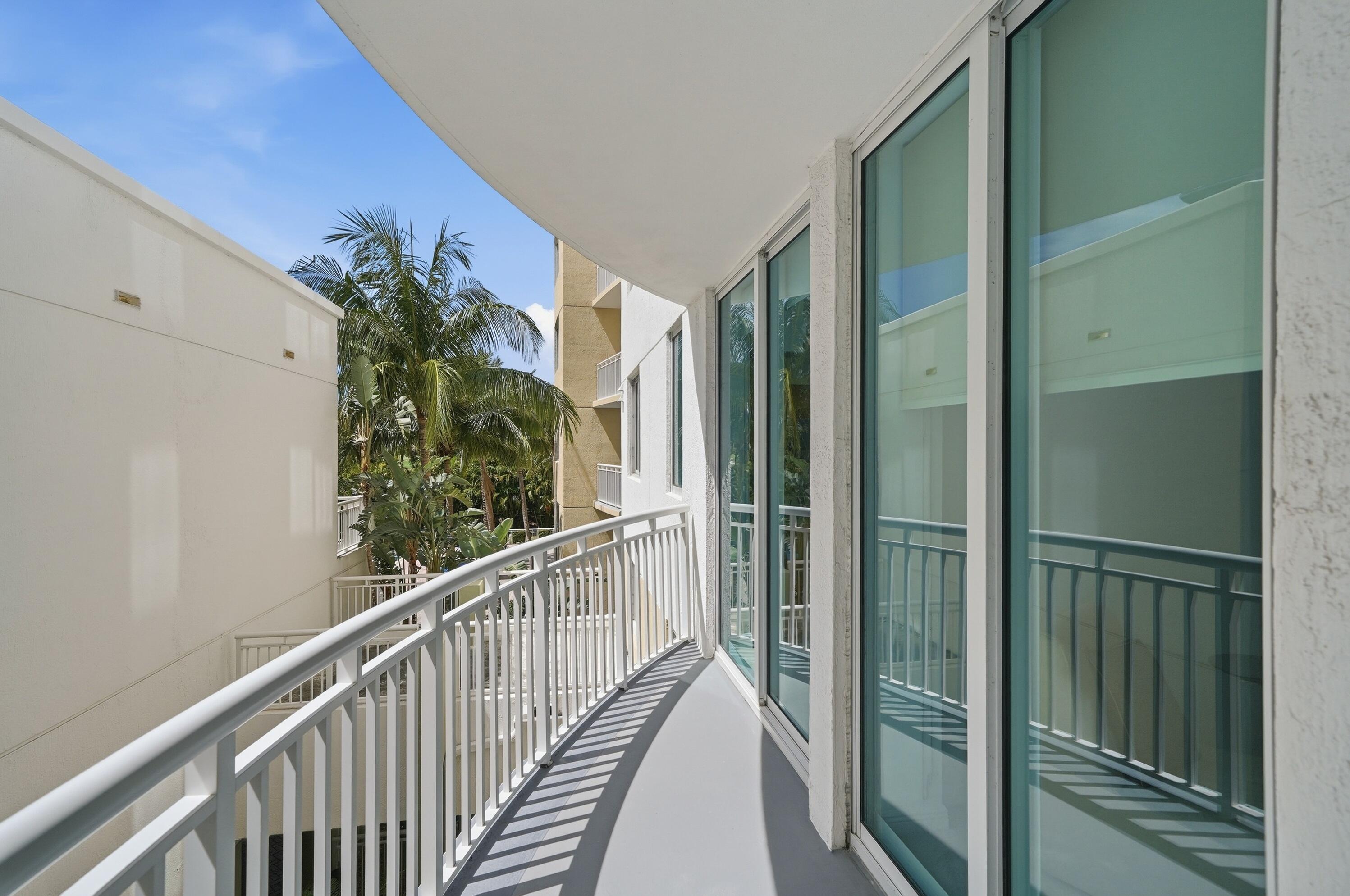 DUO CONDOMINIUM EAST - Residential