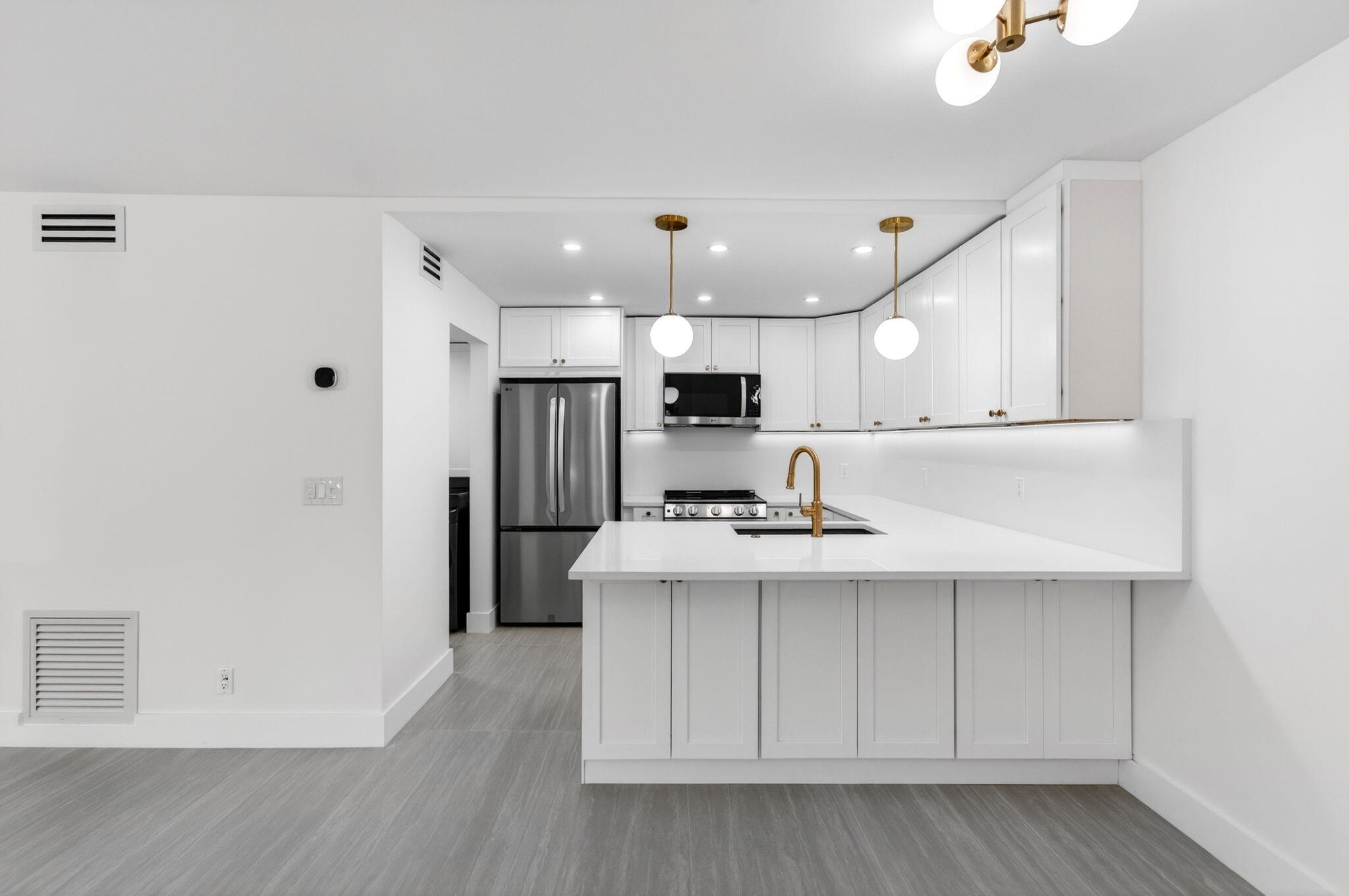 PINE RIDGE III CONDO - Residential