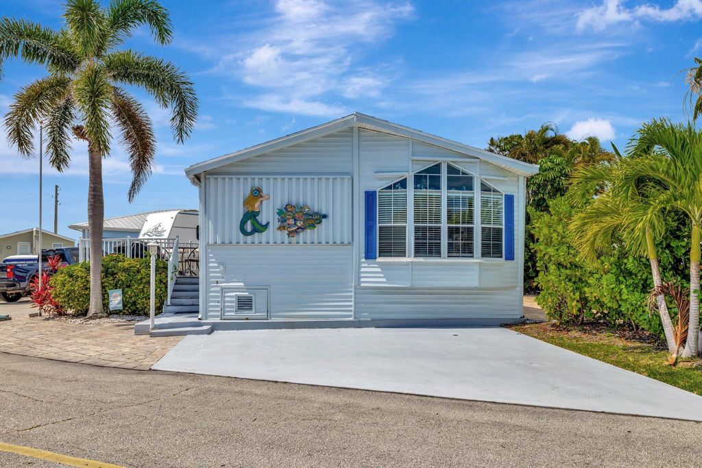 Photo of 781 Nettles Boulevard, Jensen Beach, FL 34957 (MLS # R11089497)