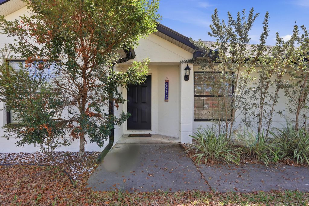 Photo of 1818 SW Notre Dame Avenue, Port Saint Lucie, FL 34953 (MLS # R11168464)