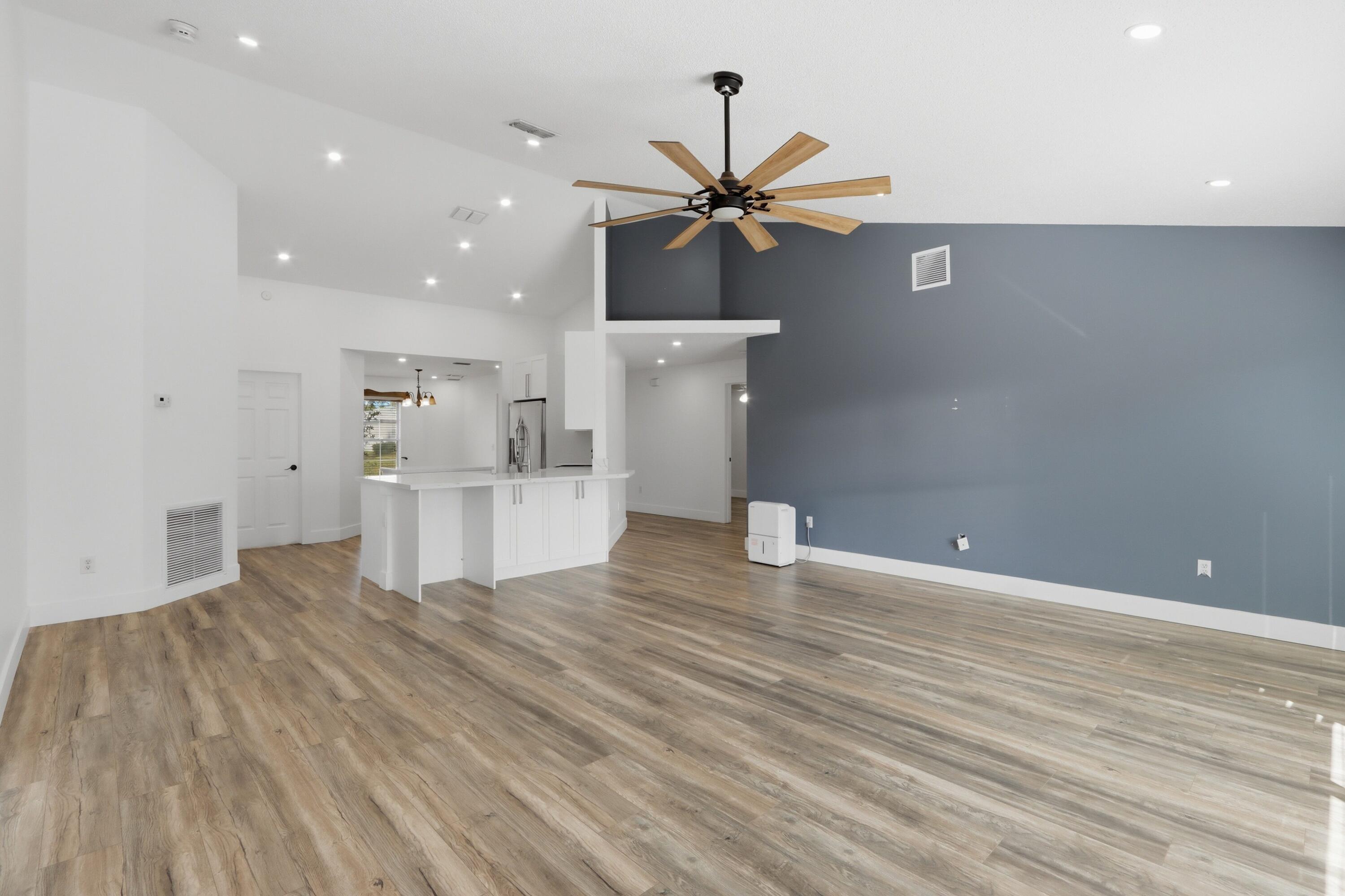 PORT ST LUCIE SECTION  31 - Residential