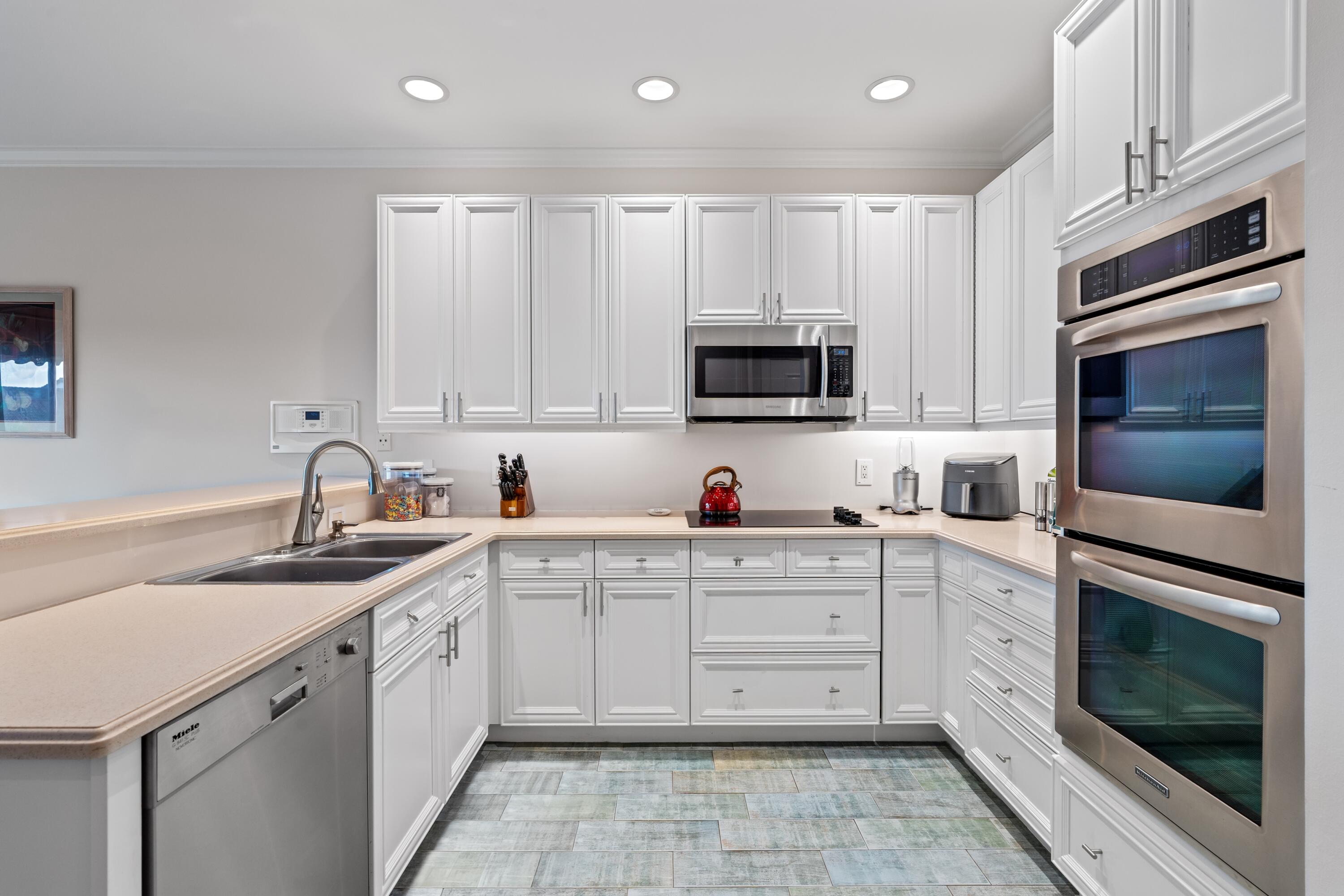 PORTOFINO OF OCEAN RIDGE CONDO - Residential