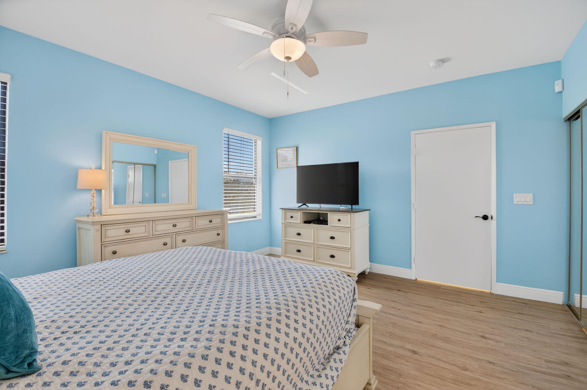 WHISPER WALK - Residential