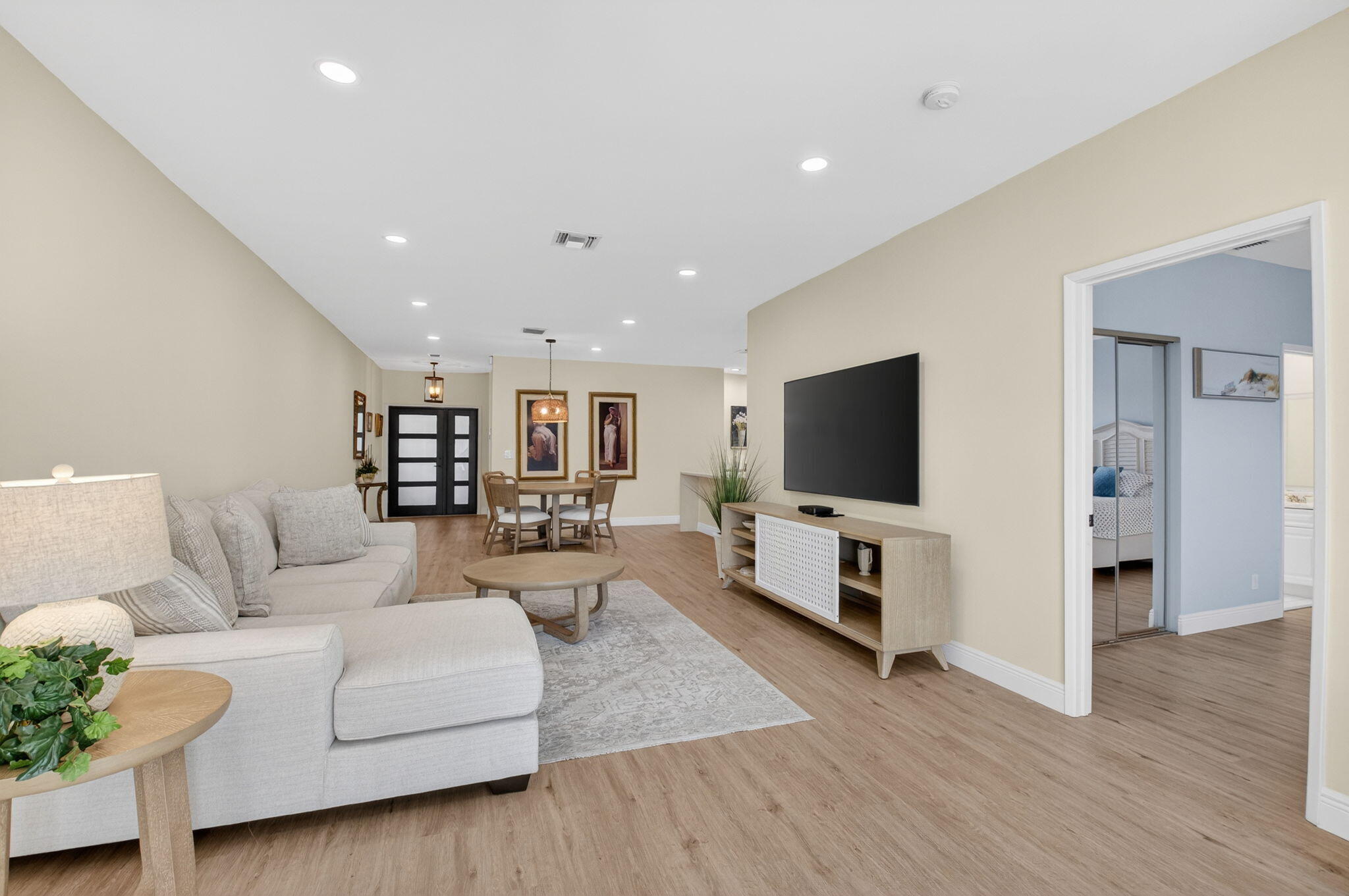 WHISPER WALK - Residential