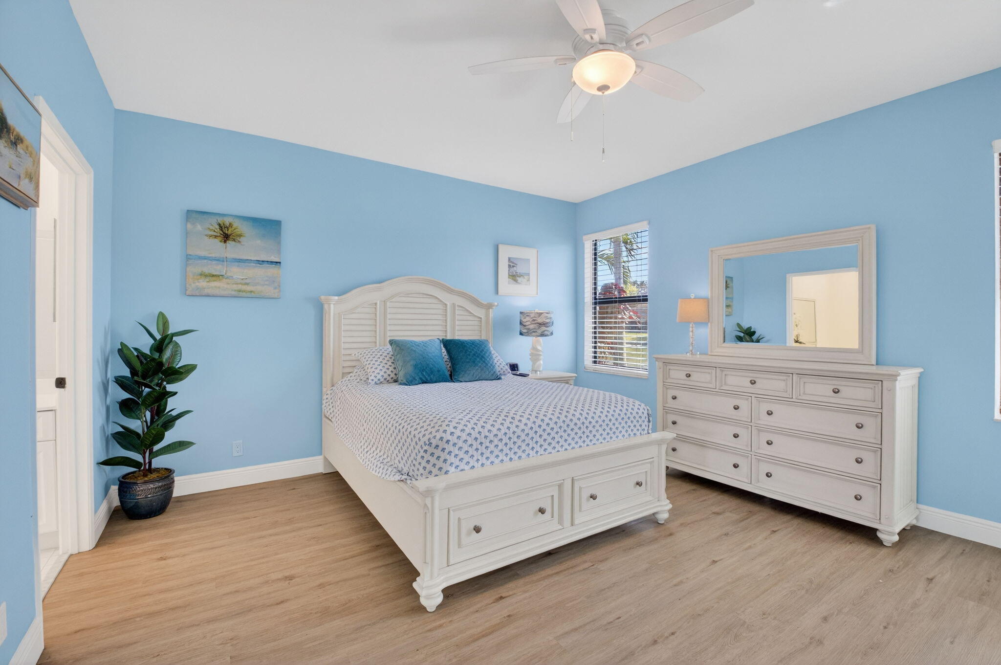 WHISPER WALK - Residential