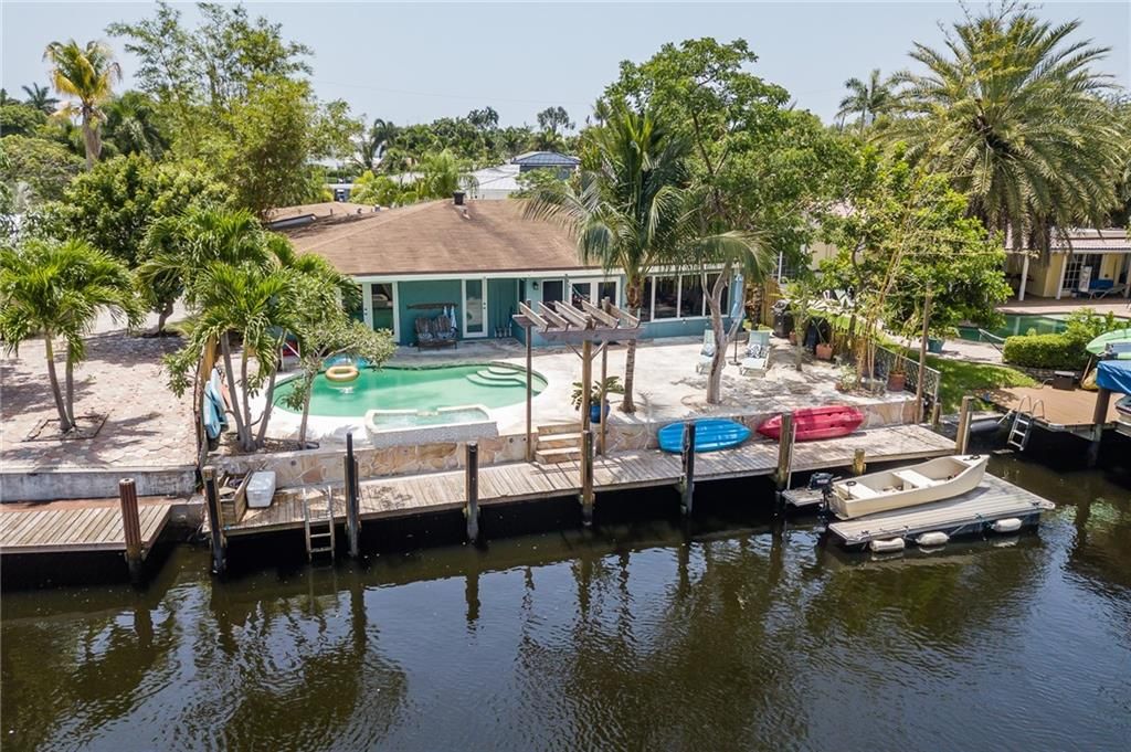 Photo of 1919 NE 21st St St, Fort Lauderdale, FL 33305 (MLS # F10334951)