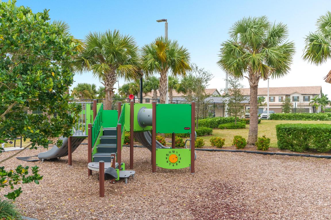 FIELDS AT GULFSTREAM POLO - Residential