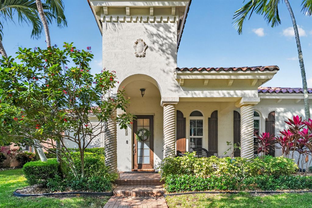 Photo of 150 Santiago Drive, Jupiter, FL 33458 (MLS # B26023427)