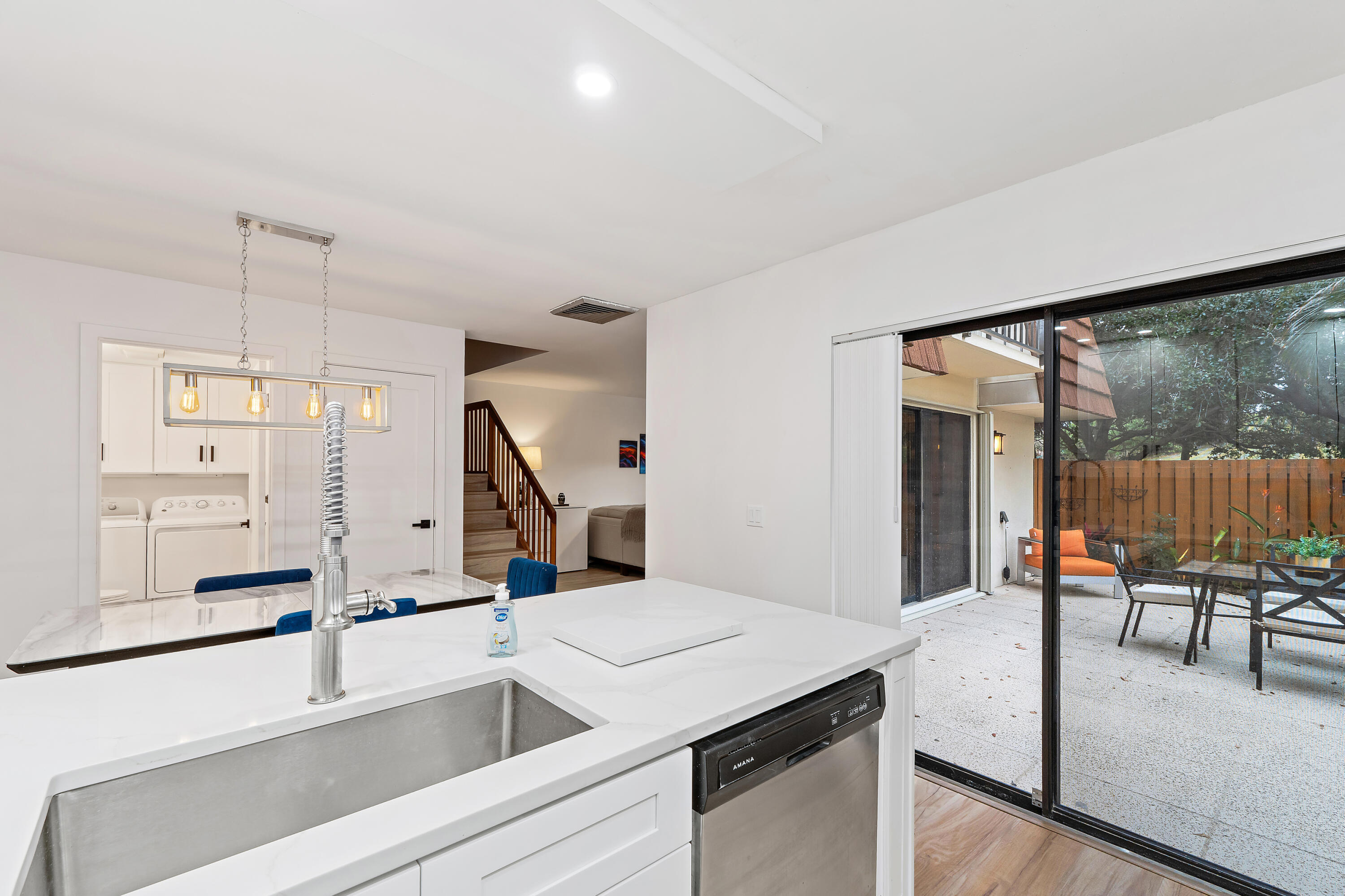 BLUFFS RIVER NORTH - Residential Lease