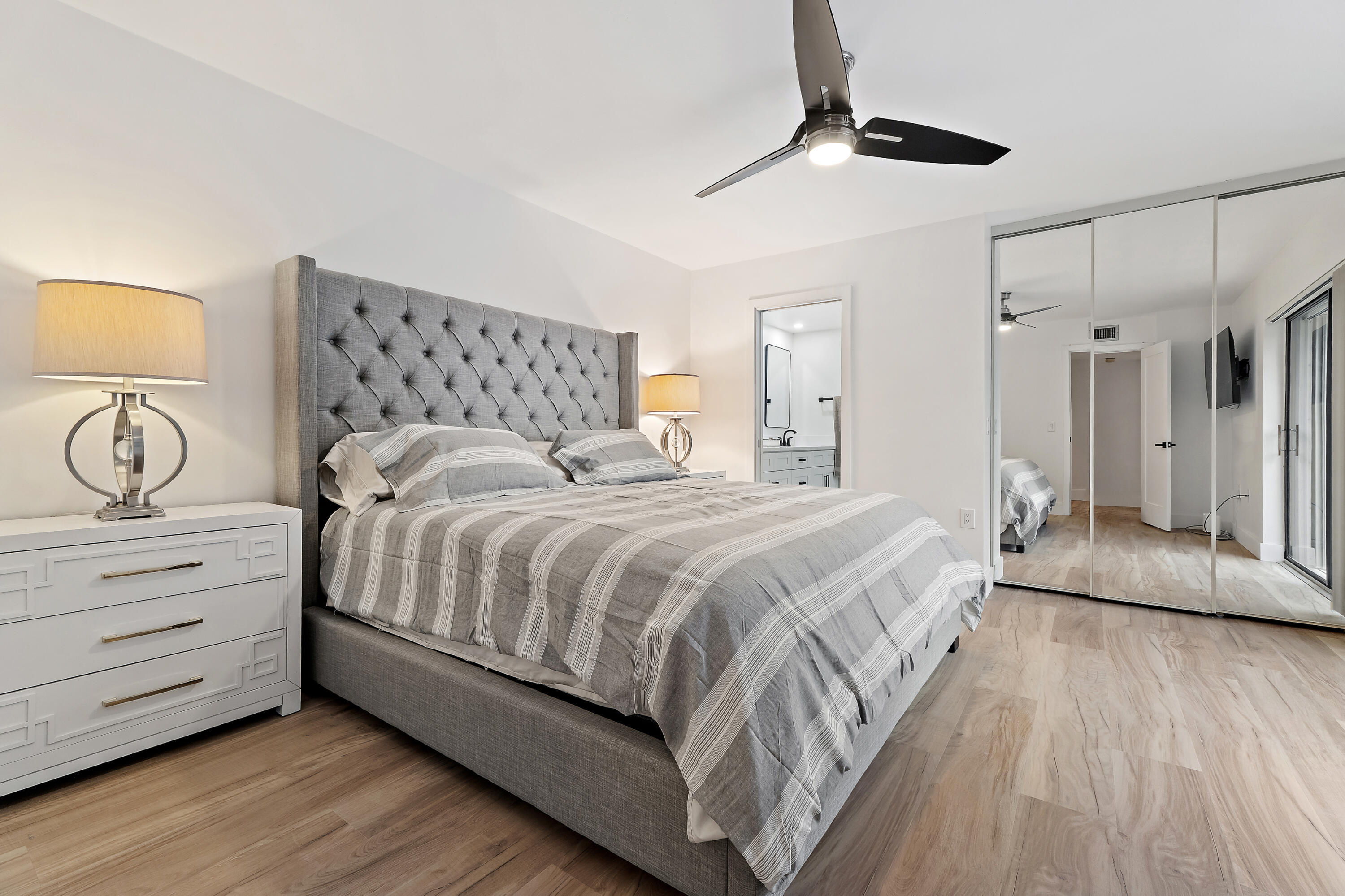 BLUFFS RIVER NORTH - Residential Lease