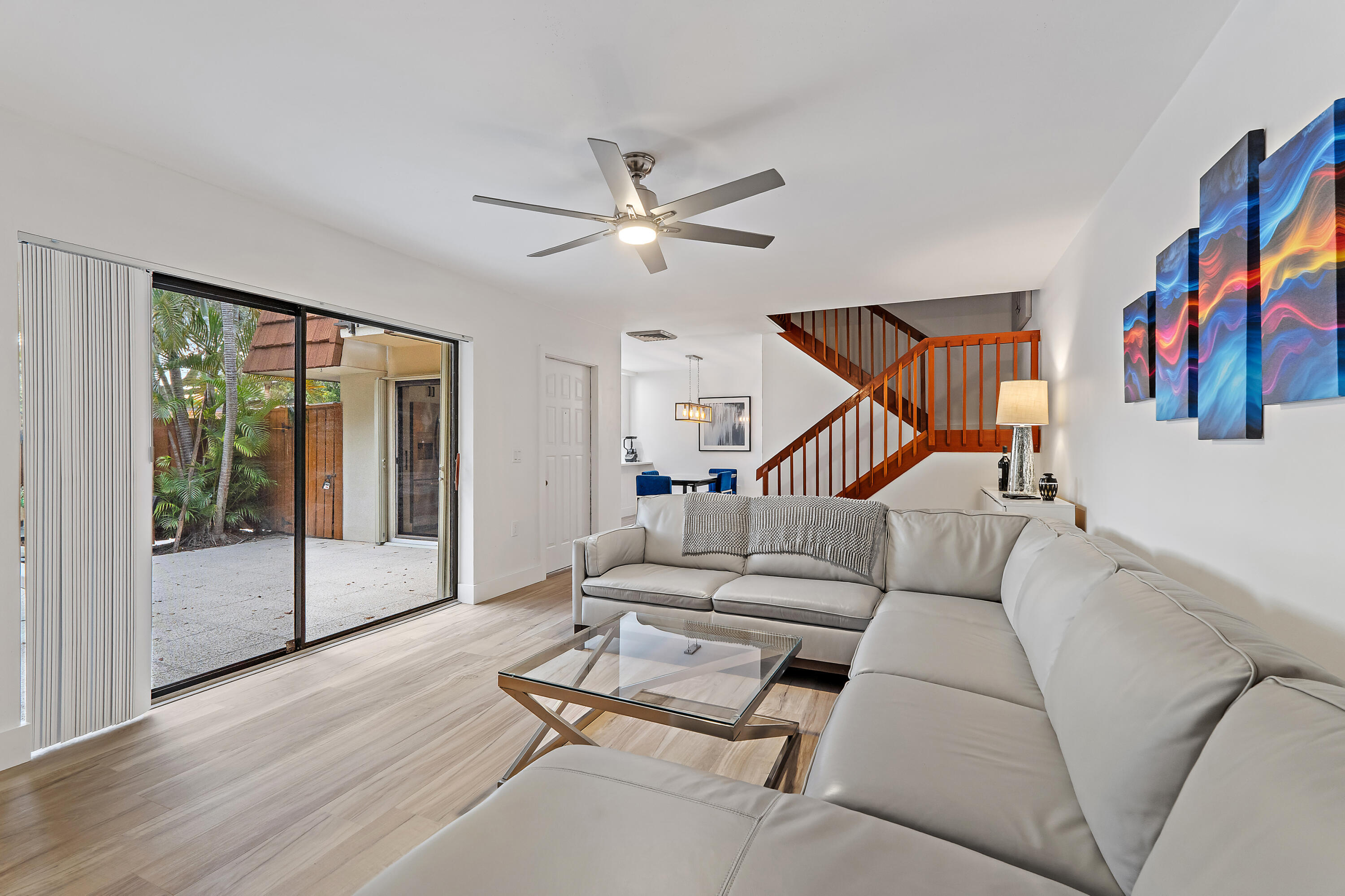 BLUFFS RIVER NORTH - Residential Lease