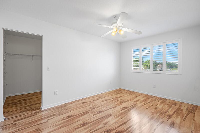 STRATHMORE ESTATES - Residential