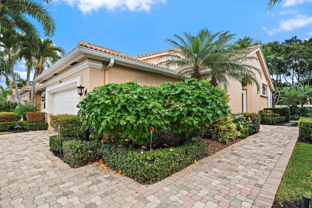 Photo of 8164 Sandpiper Way, West Palm Beach, FL 33412 (MLS # R11158944)