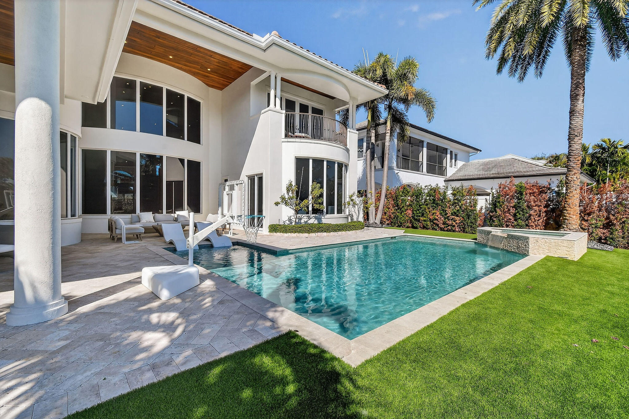 INTRACOASTAL PARK - Residential