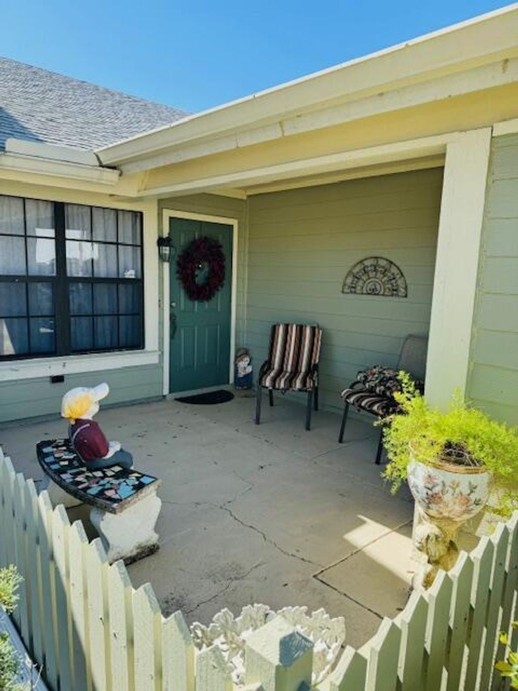 Photo of 1534 SE Dewberry Court, Port Saint Lucie, FL 34952 (MLS # R10955598)