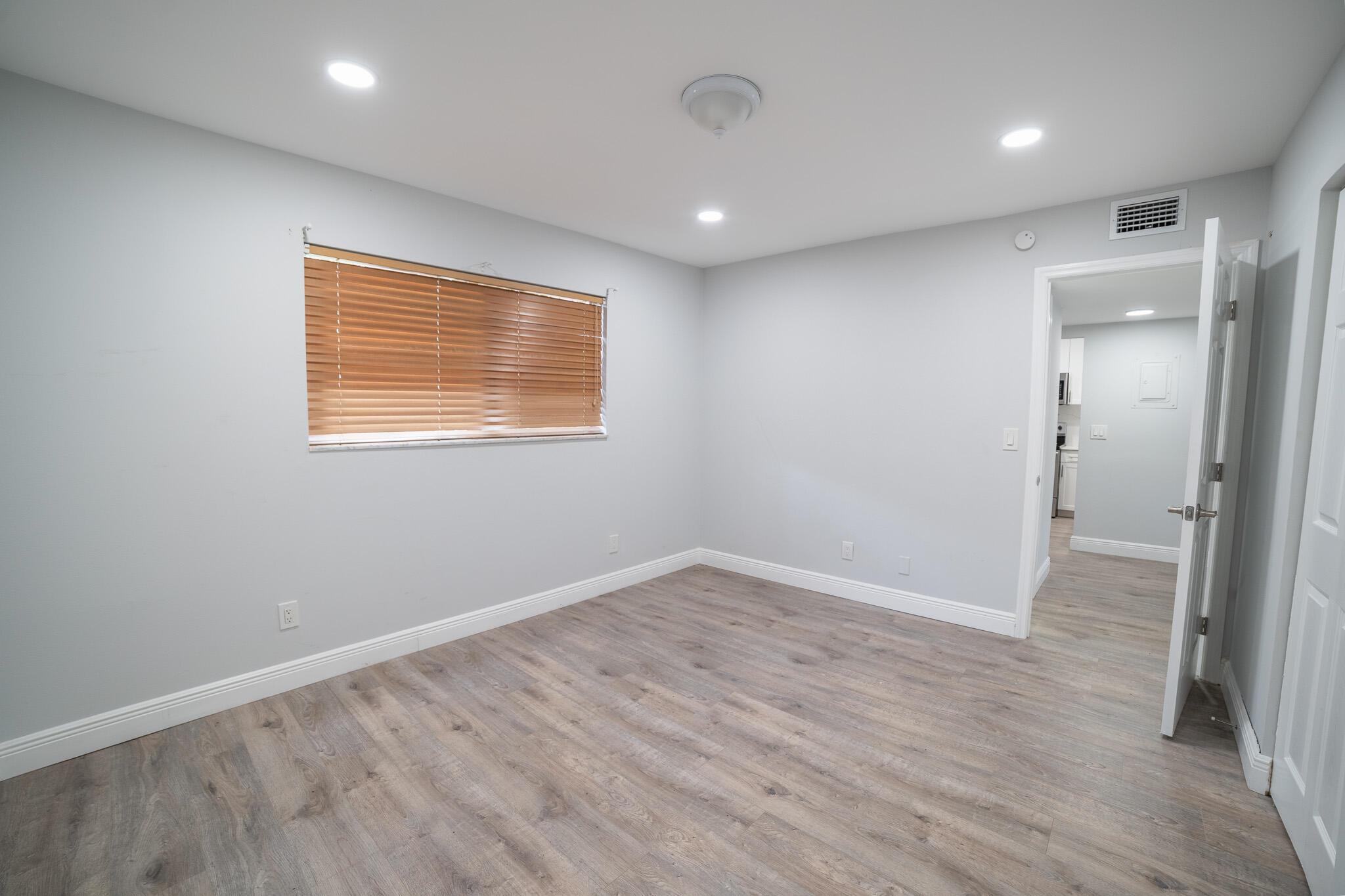 GOLDEN LAKES VILLAGE CONDO 1 THRU 13-A - Residential