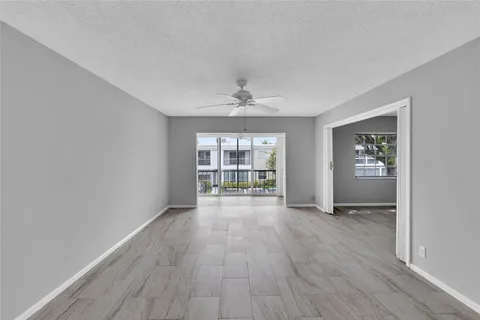 6477 Bay Club Dr Unit 3, Fort Lauderdale, FL MLS: F10472342