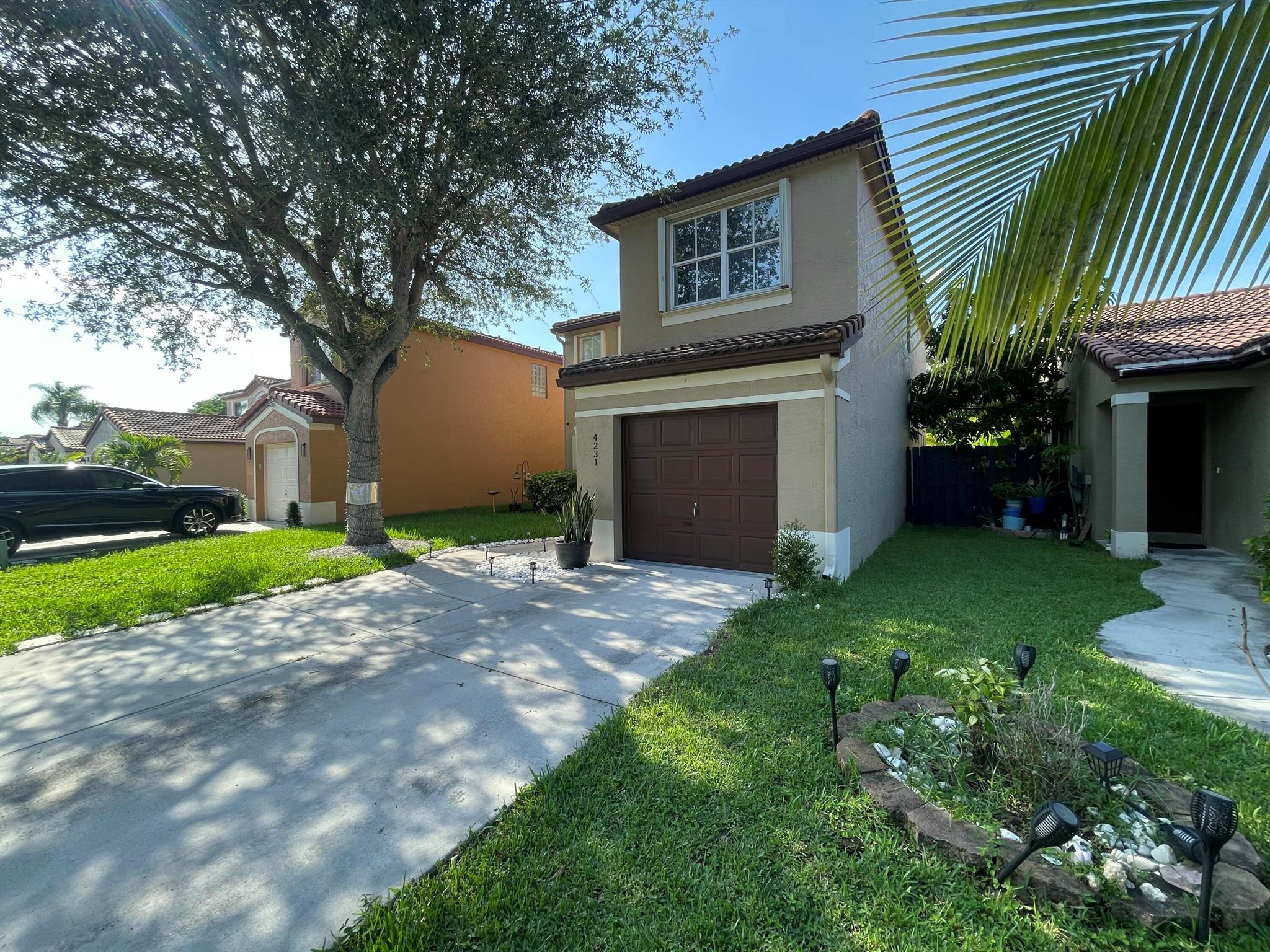 4231 NW 1st Drive