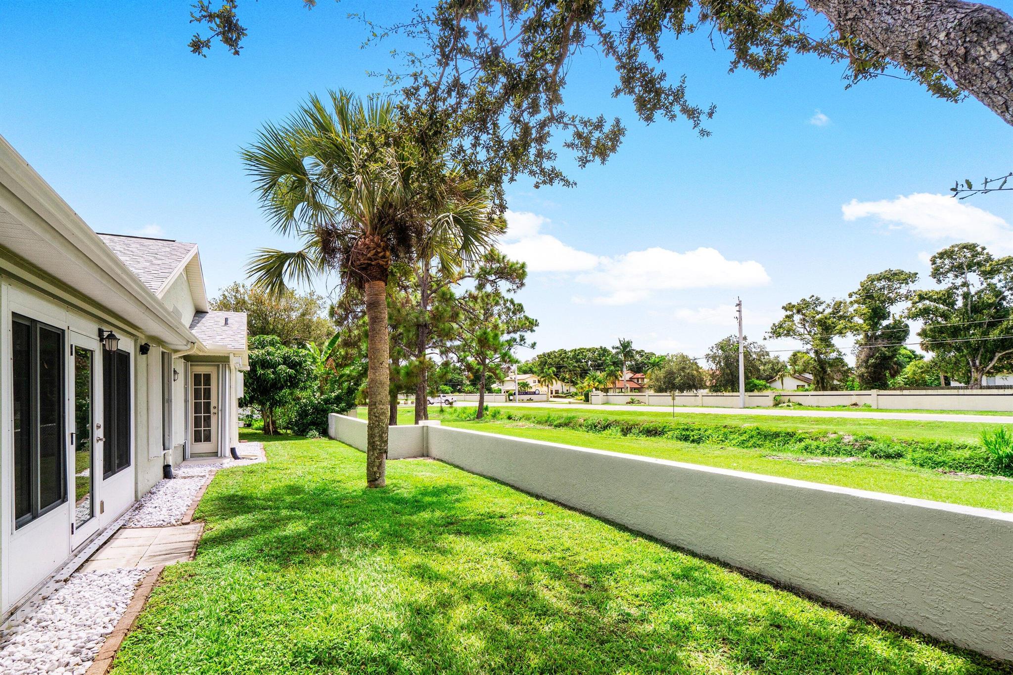 Oleander Pines - Residential