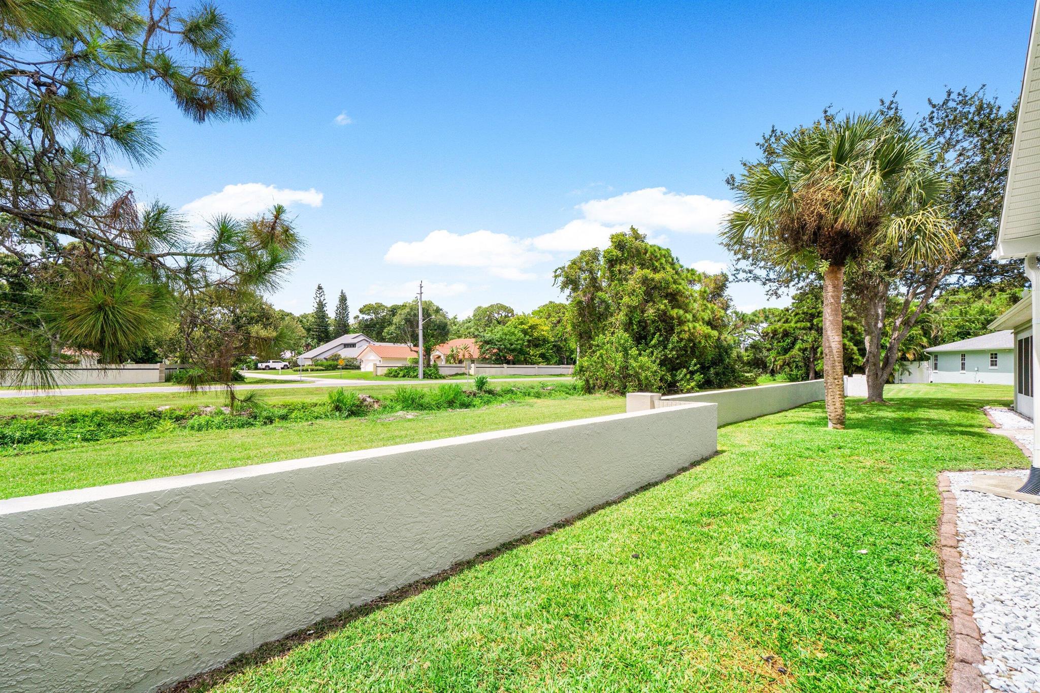 Oleander Pines - Residential