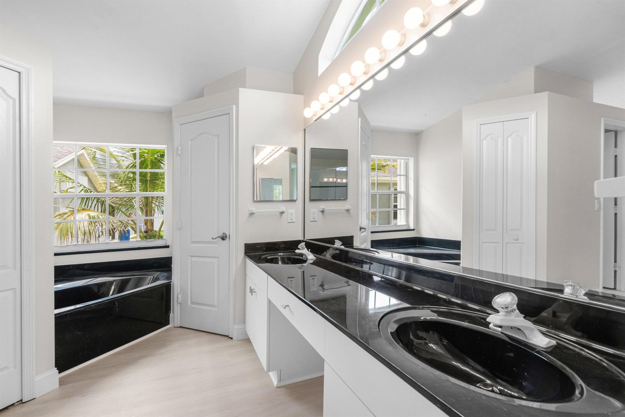 Oleander Pines - Residential