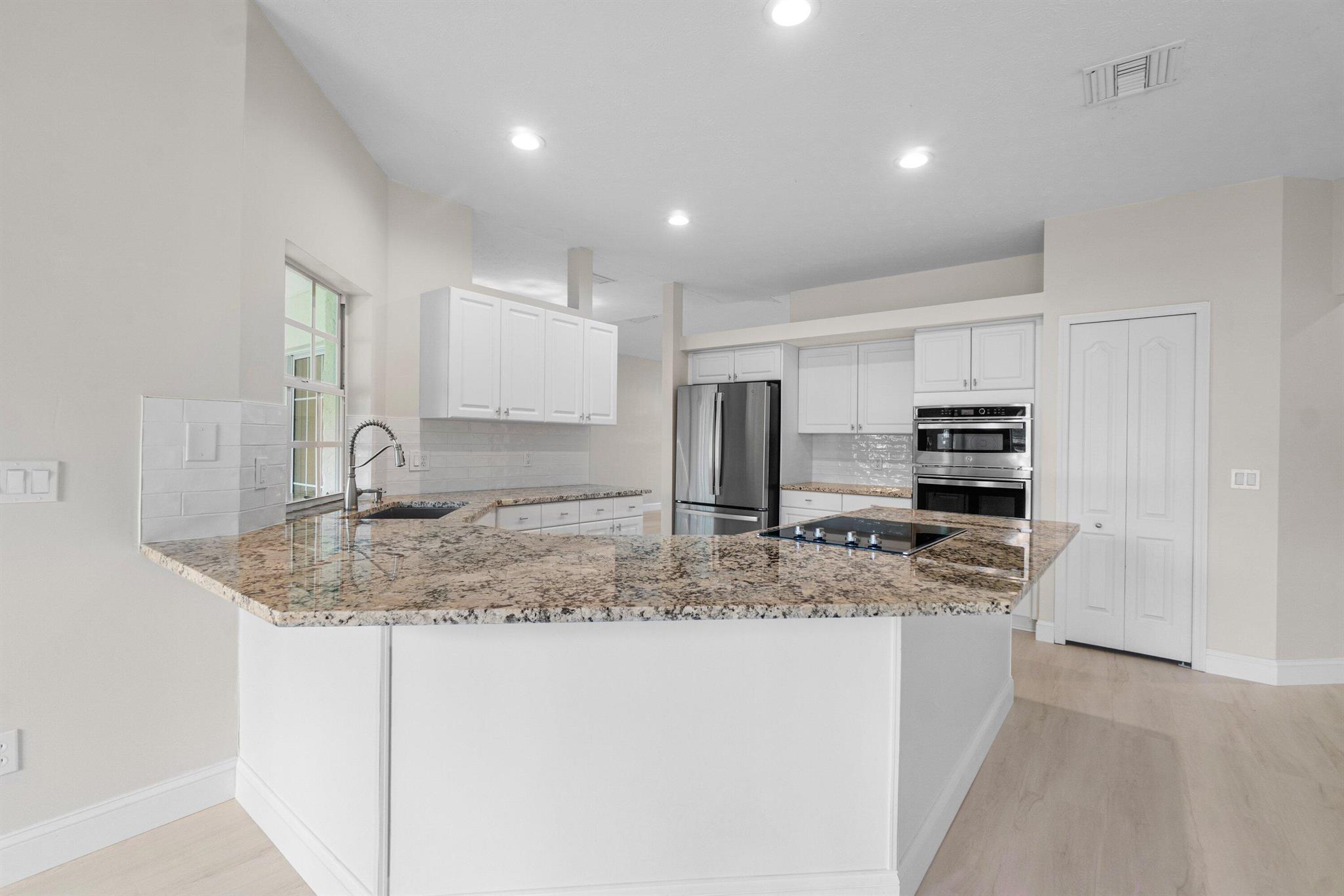 Oleander Pines - Residential