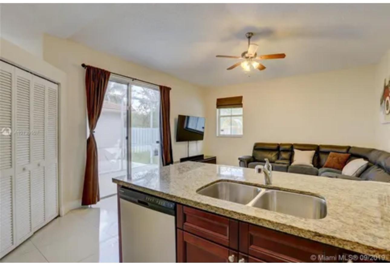 288 NW 74th Way