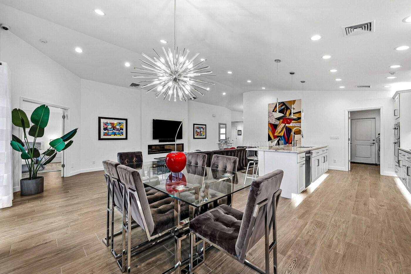 VENETIAN ISLES - Residential