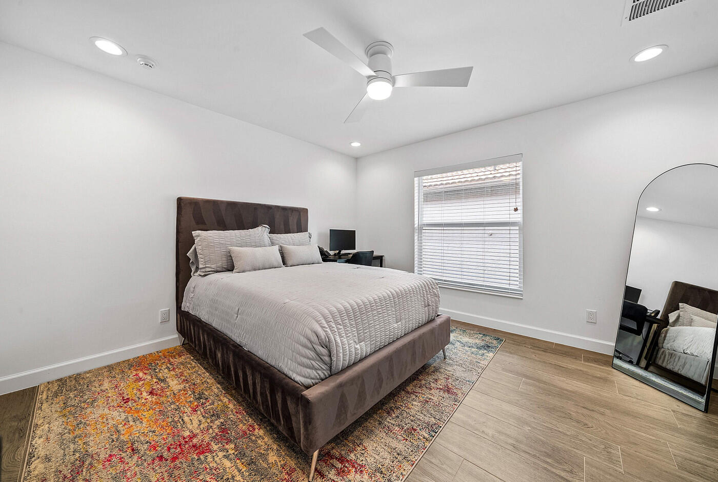 VENETIAN ISLES - Residential