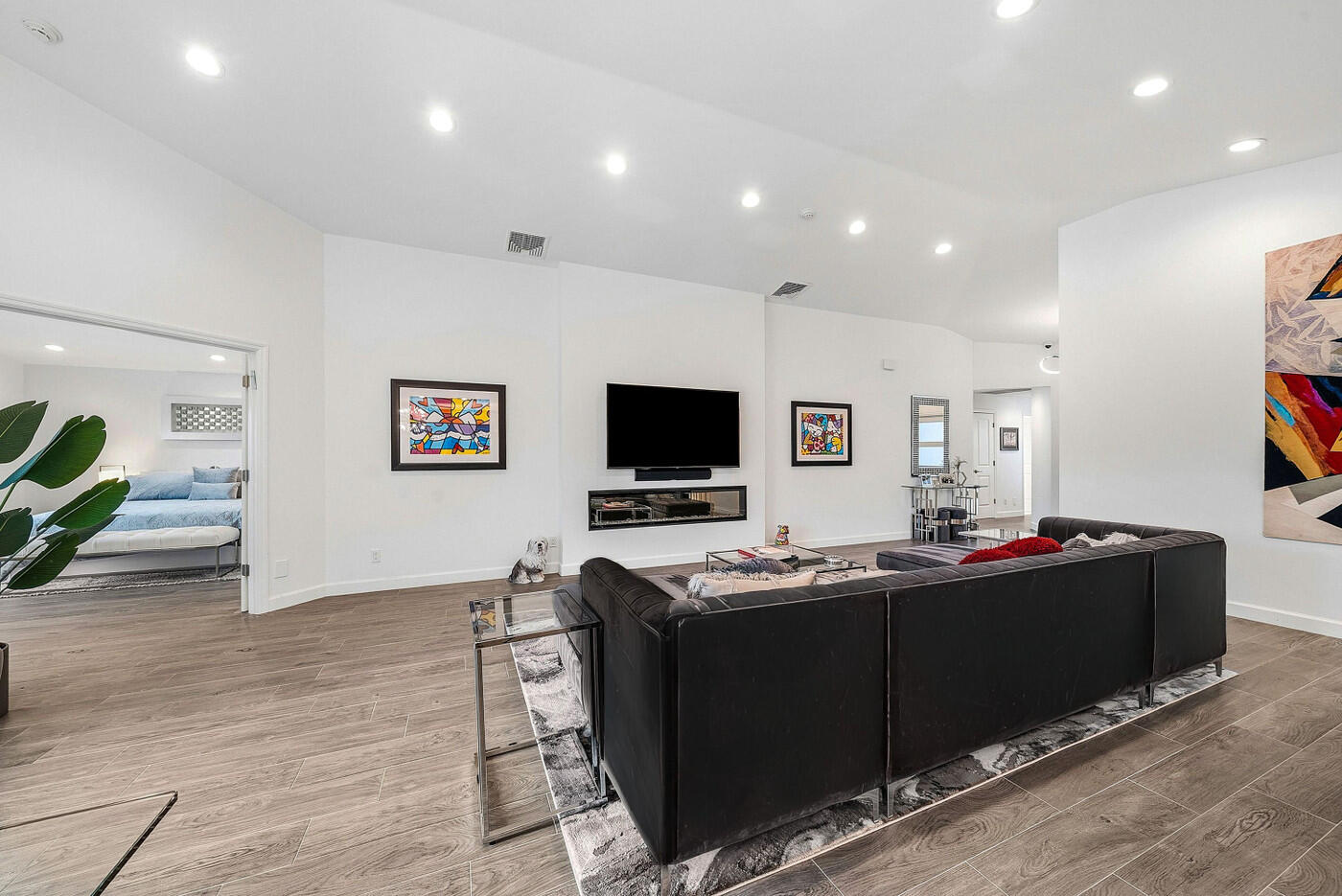 VENETIAN ISLES - Residential