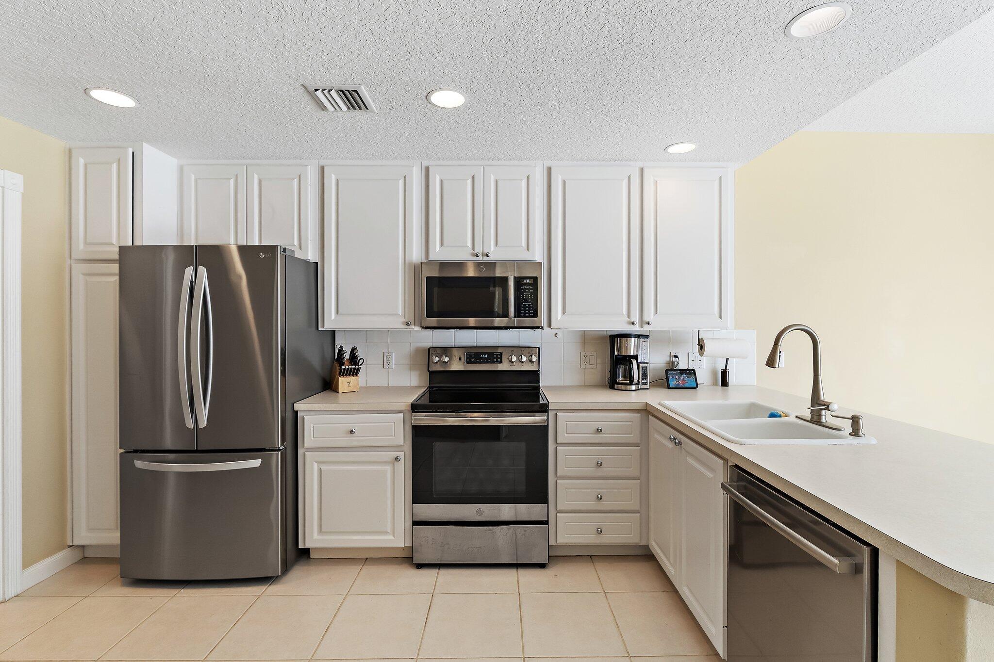 MARTINIQUE AT ABACOA 1 - Residential