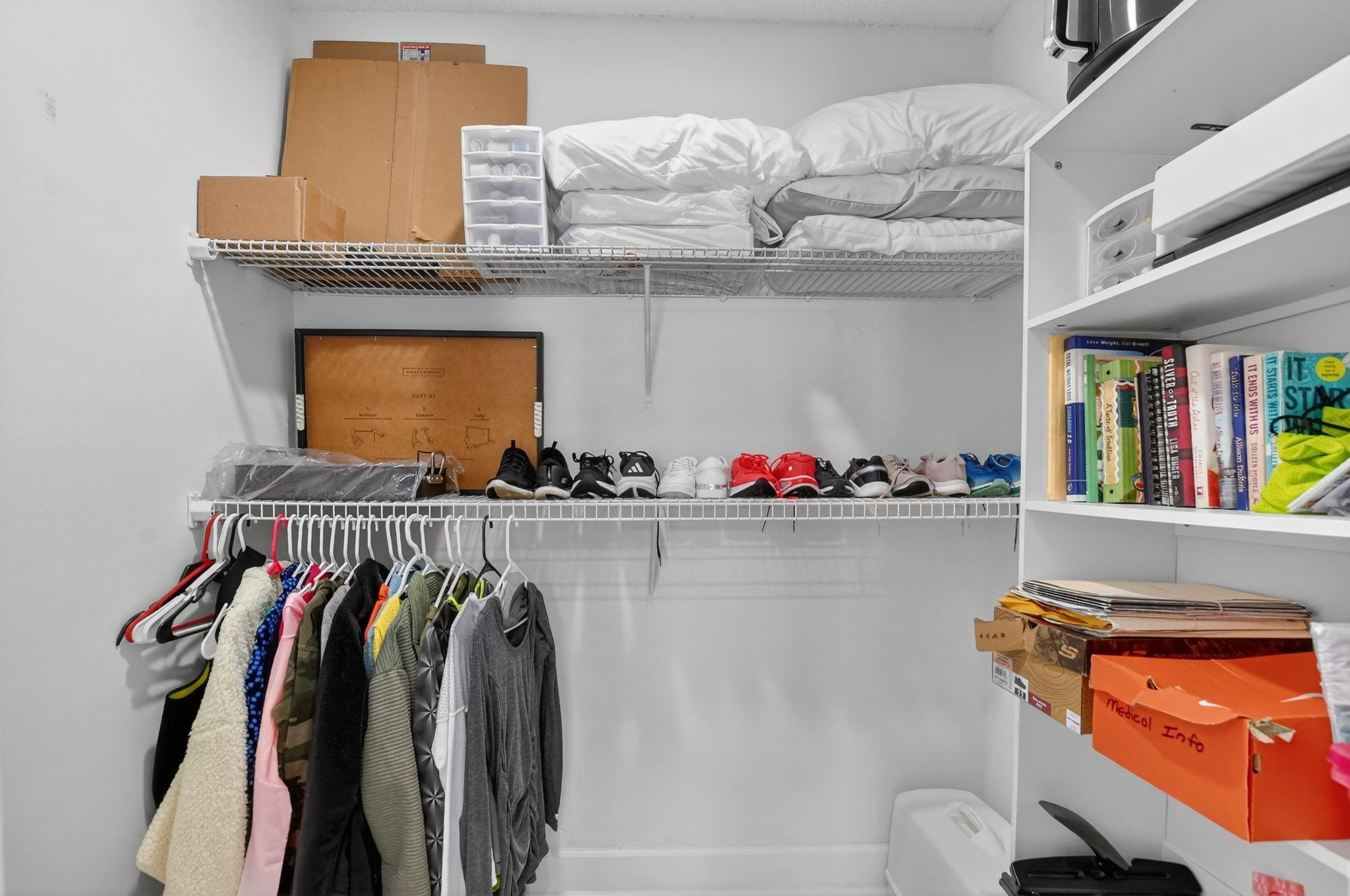 The Meadows Of Crystal Lk - Residential