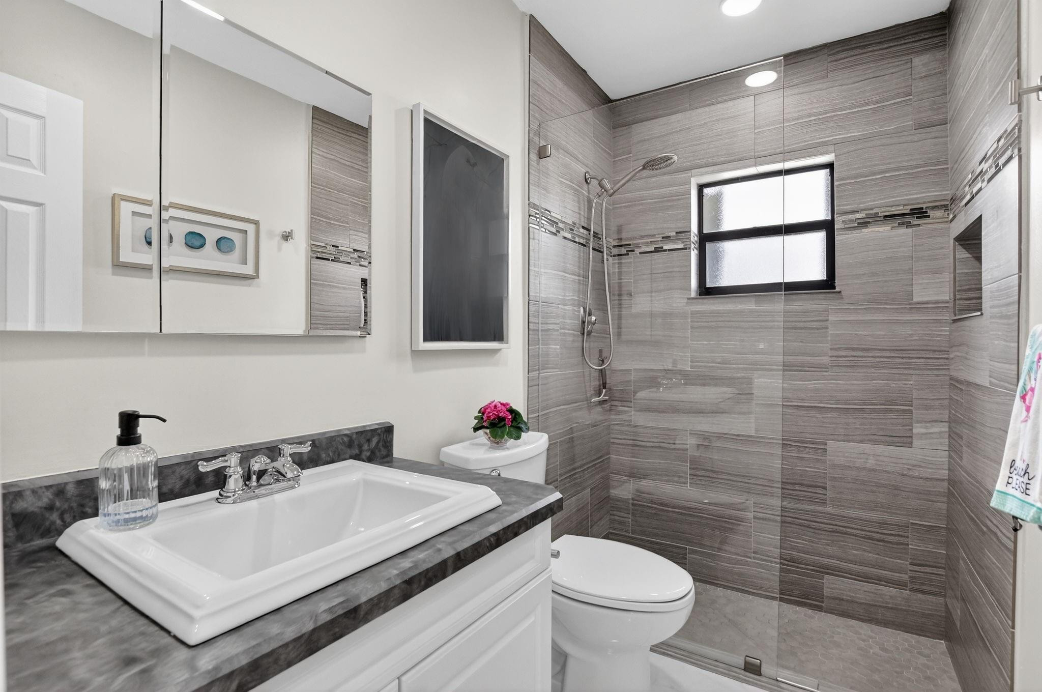 The Meadows Of Crystal Lk - Residential