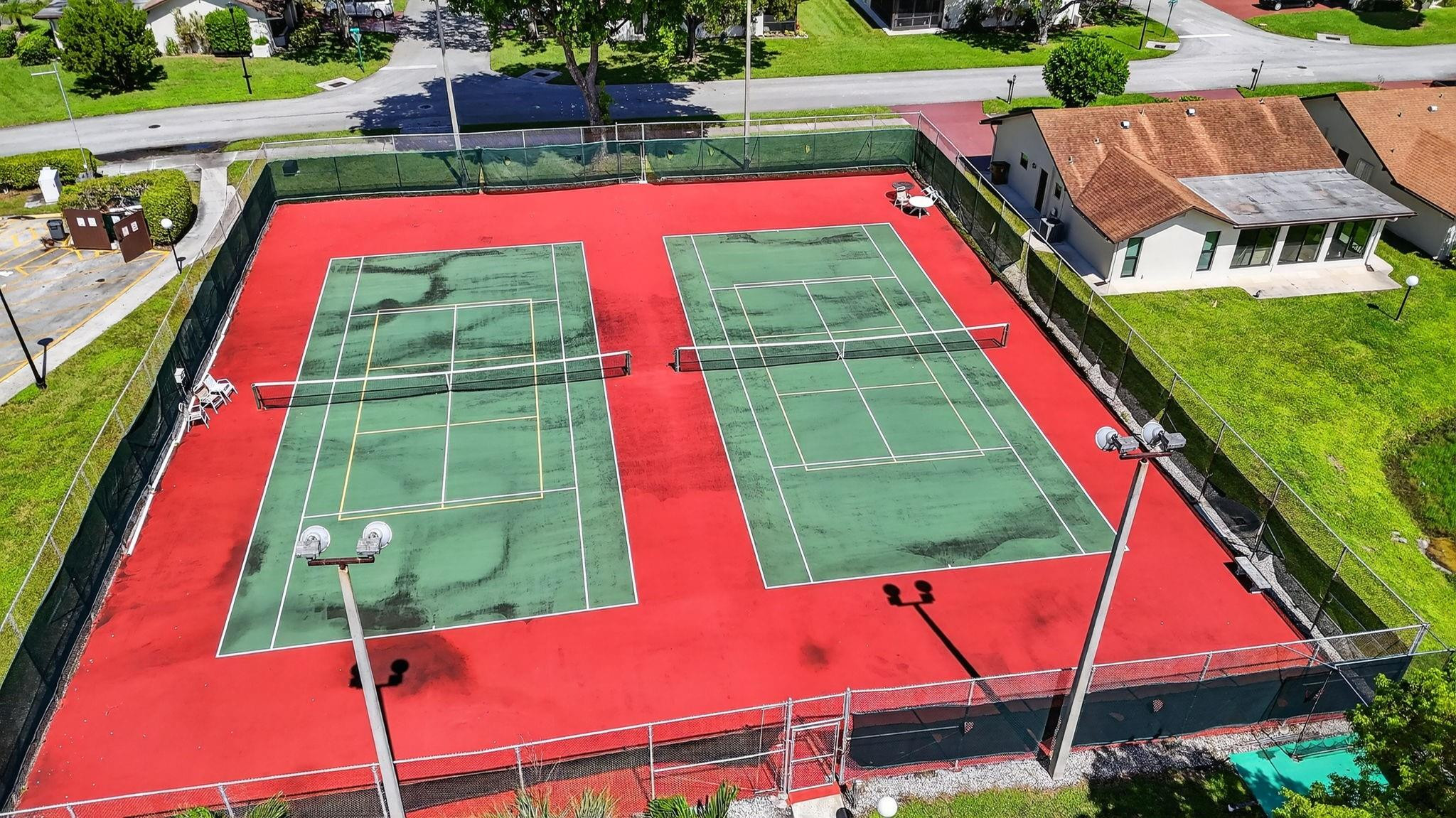 The Meadows Of Crystal Lk - Residential