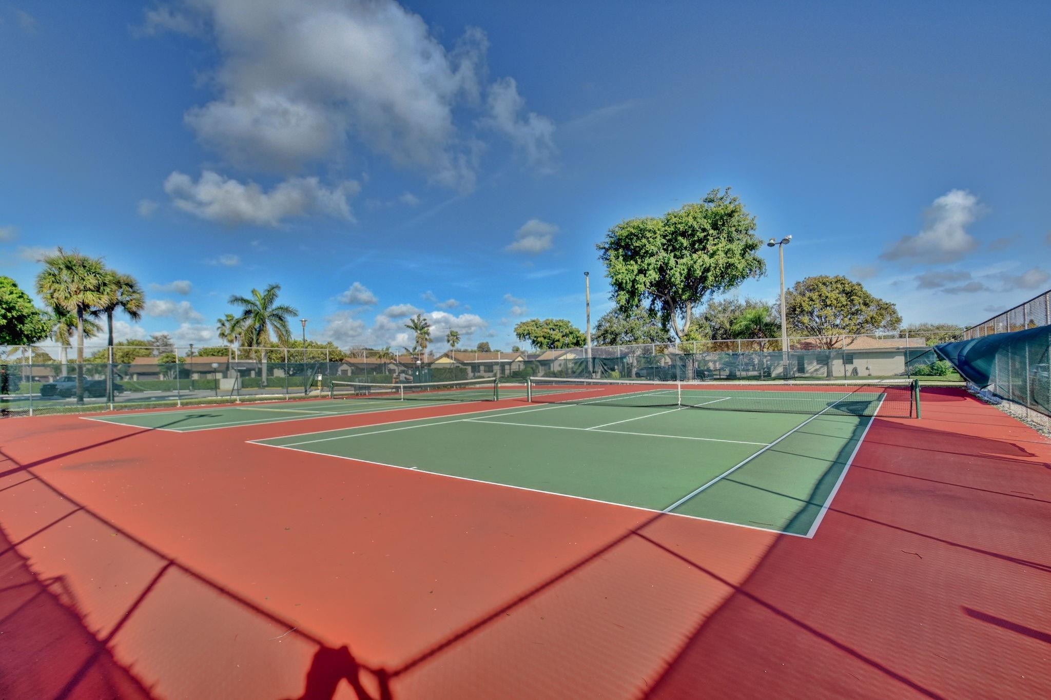 The Meadows Of Crystal Lk - Residential