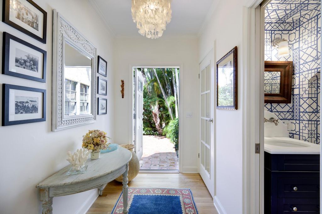 Photo of 260 Oleander Avenue #E3, Palm Beach, FL 33480 (MLS # R11070750)