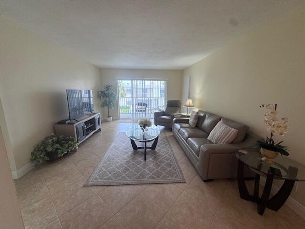Photo of 6475 Bay Club Drive #4, Fort Lauderdale, FL 33308 (MLS # B26017351)