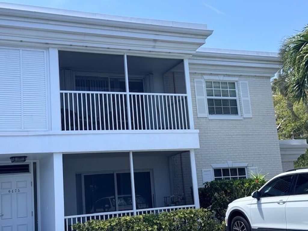 Photo of 6475 Bay Club Drive #4, Fort Lauderdale, FL 33308 (MLS # B26017351)