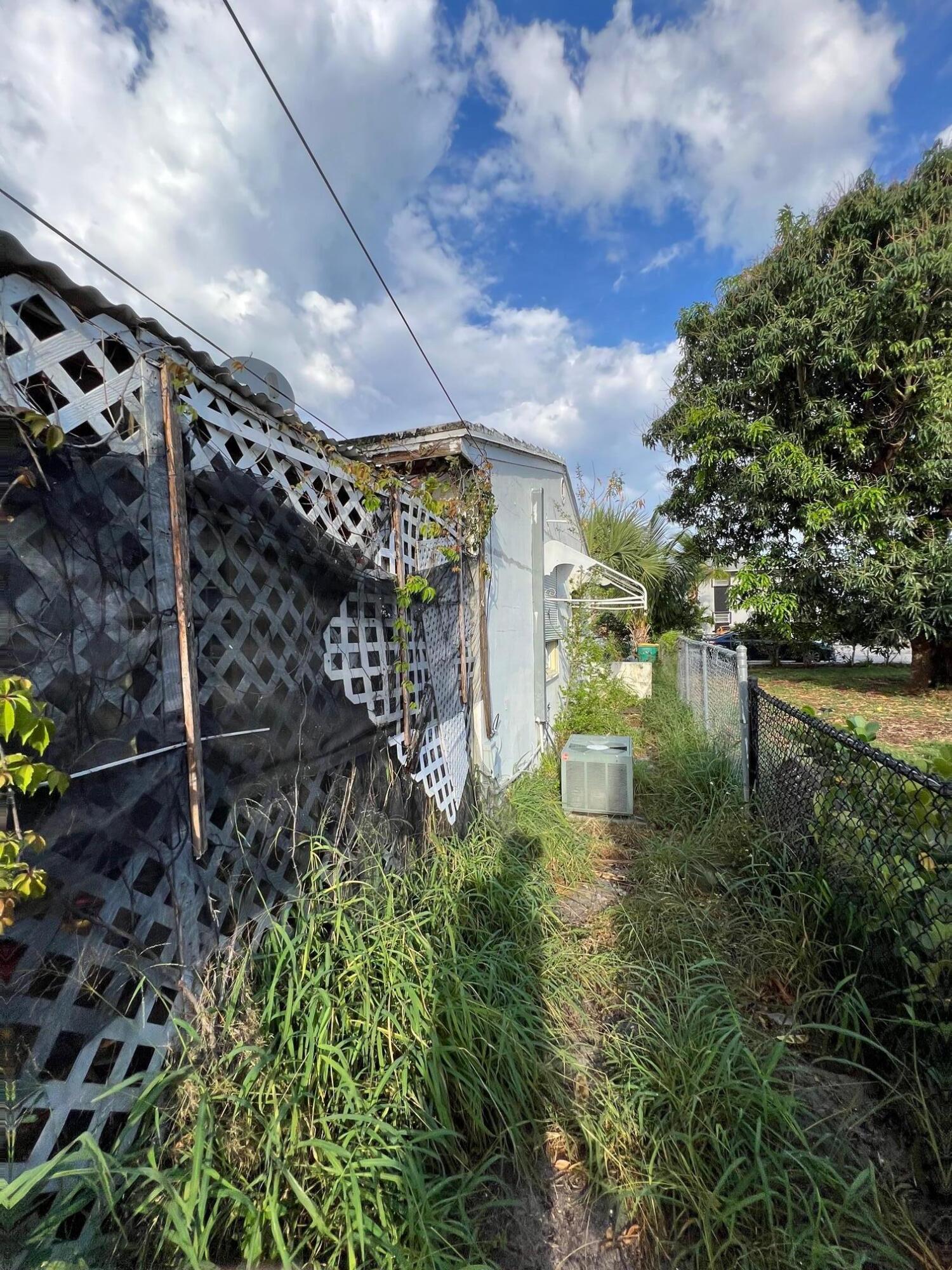 LAKE WORTH TOWN OF ADD 1 - Residential