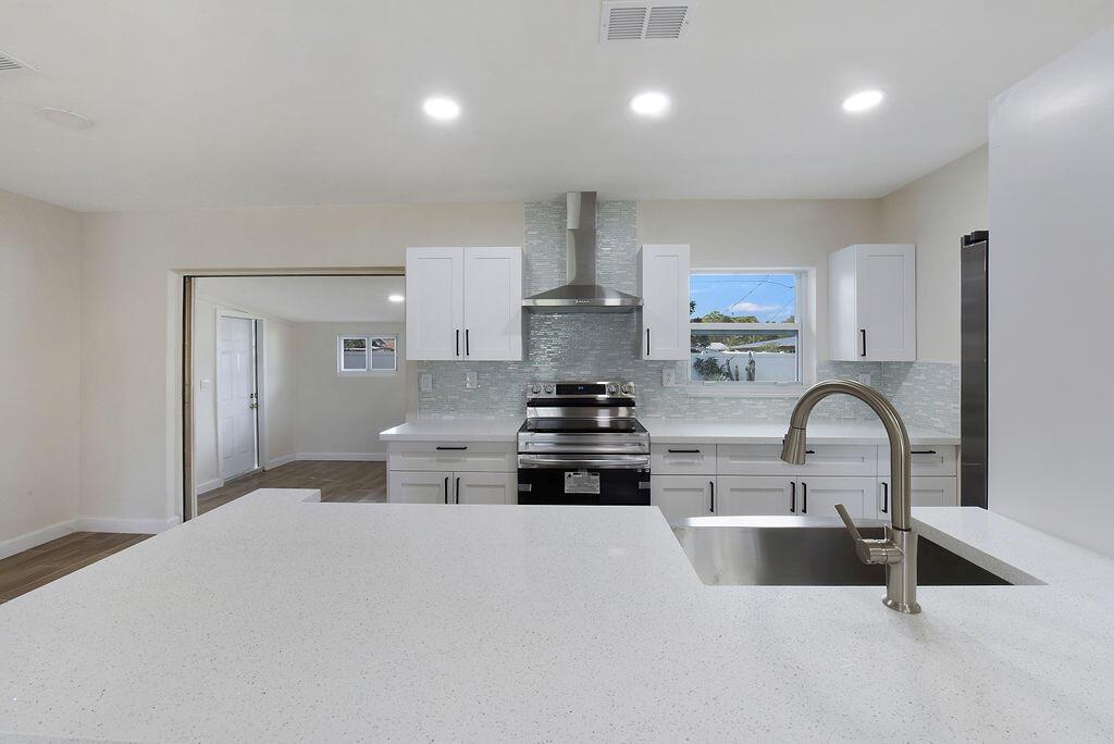 JUPITER RIVER ESTATES REP - Residential Lease