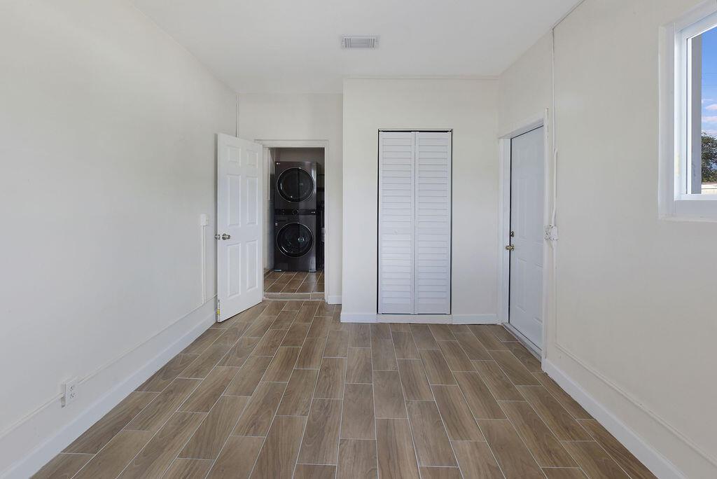 JUPITER RIVER ESTATES REP - Residential Lease
