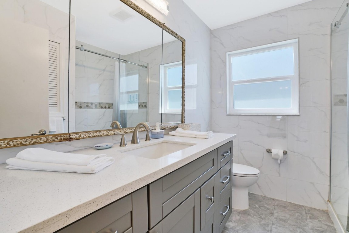 VENETIAN ISLES 2ND SEC - Residential Lease