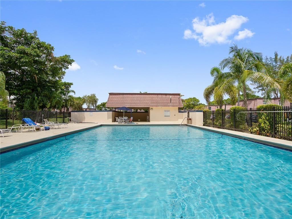 Photo of 7610 Courtyard Run, Boca Raton, FL 33433 (MLS # F10481108)