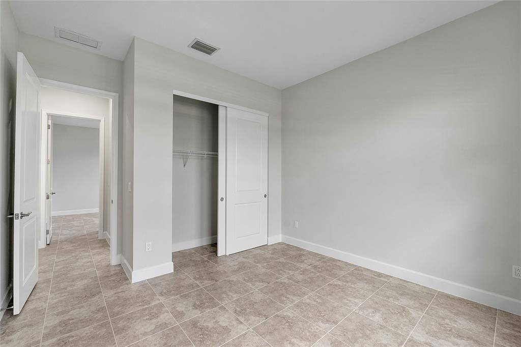 ORCHARDS OF WESTLAKE - Residential Lease